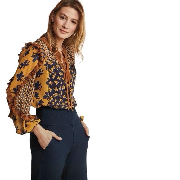 CAbi Harmony Blouse Sz Small Long Sleeve Tie Ruffle